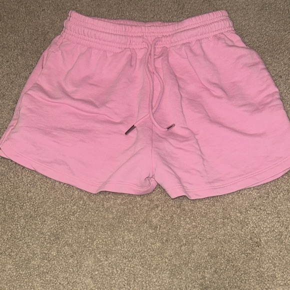Two pairs H and M Shorts Size S - Picture 2 of 10